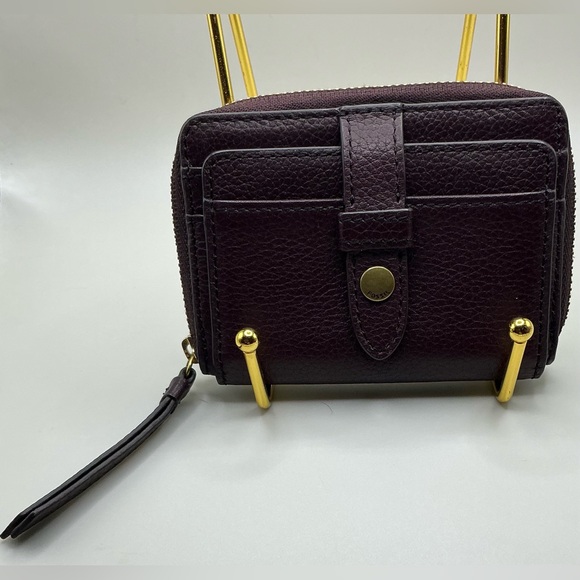 A Rare HTF Vintage Fossil Brown Pebbled Leather Snap Mini Wallet - Picture 1 of 4